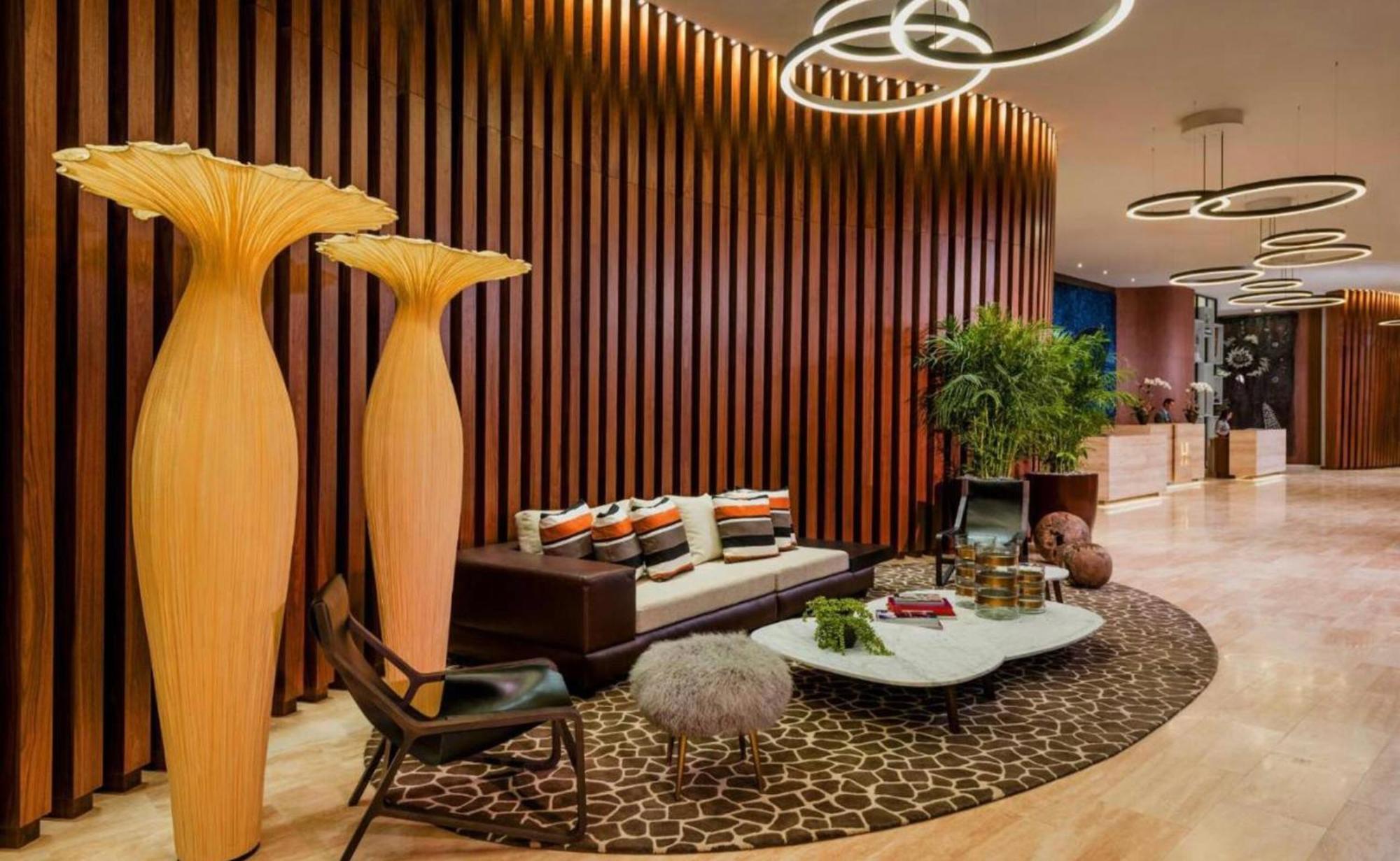 Direct Oceanfront - Hyde Apartment *